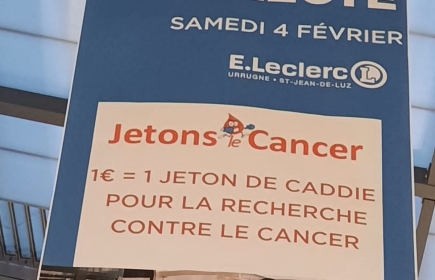 Action Interêt Public Jetons le Cancer 
lieu : Centre Leclerc Urrugne